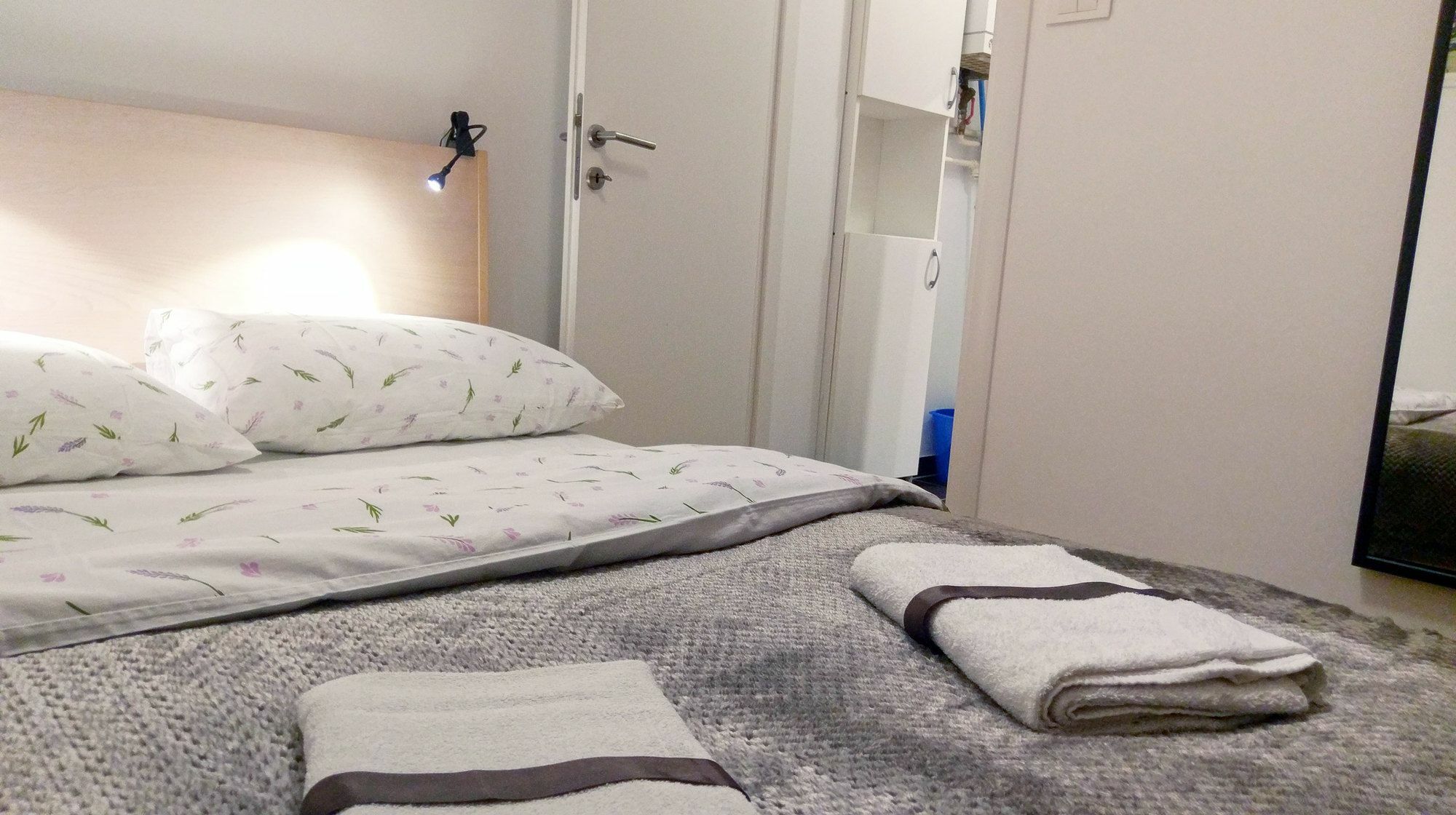 Donos Apartments Загреб Екстериор снимка