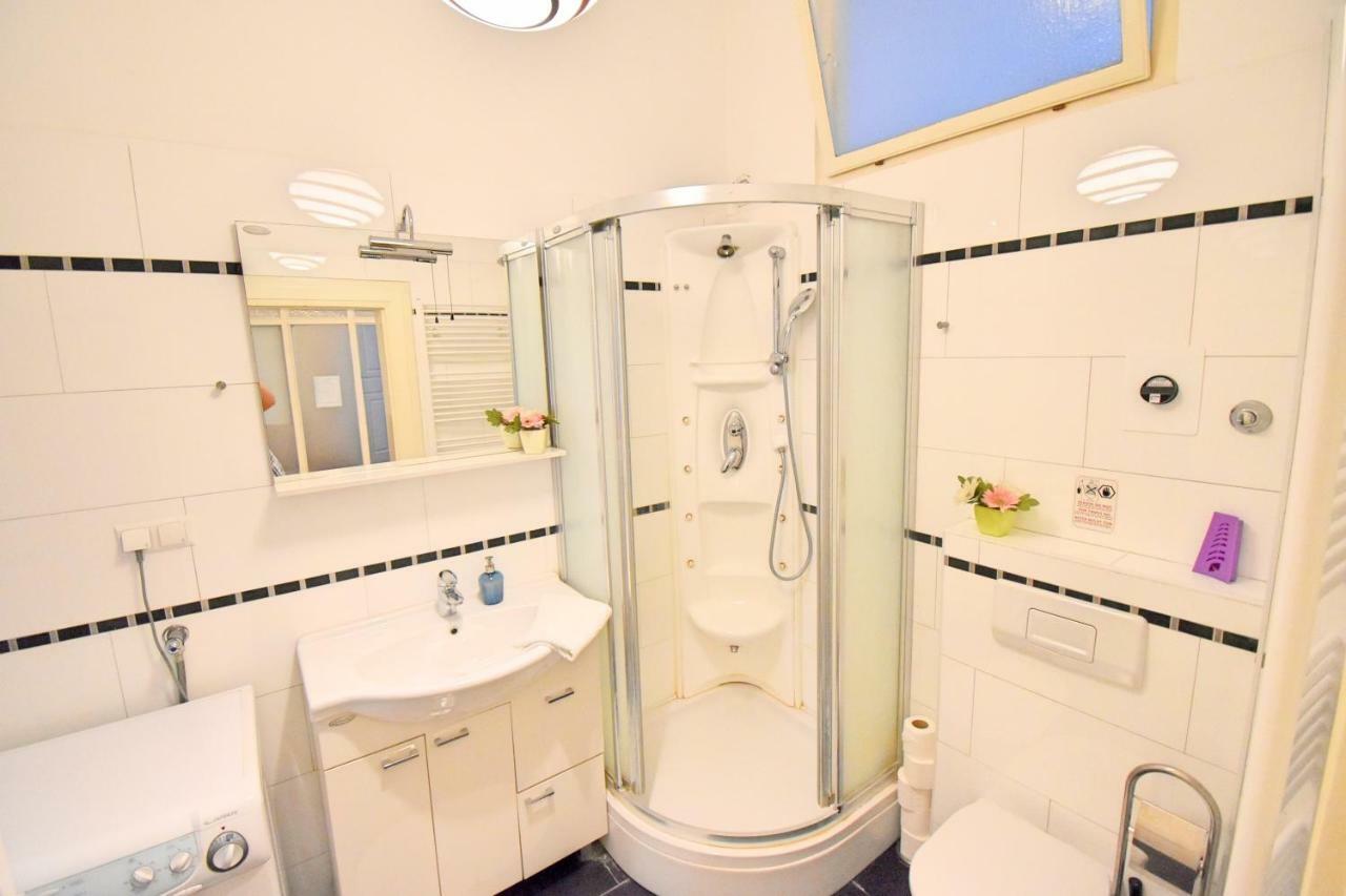 Donos Apartments Загреб Екстериор снимка